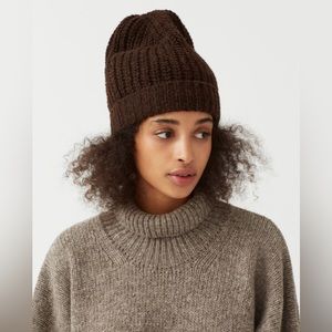 Babaa No.19 Knit Wool Hat Women’s Beanie OS in Earth